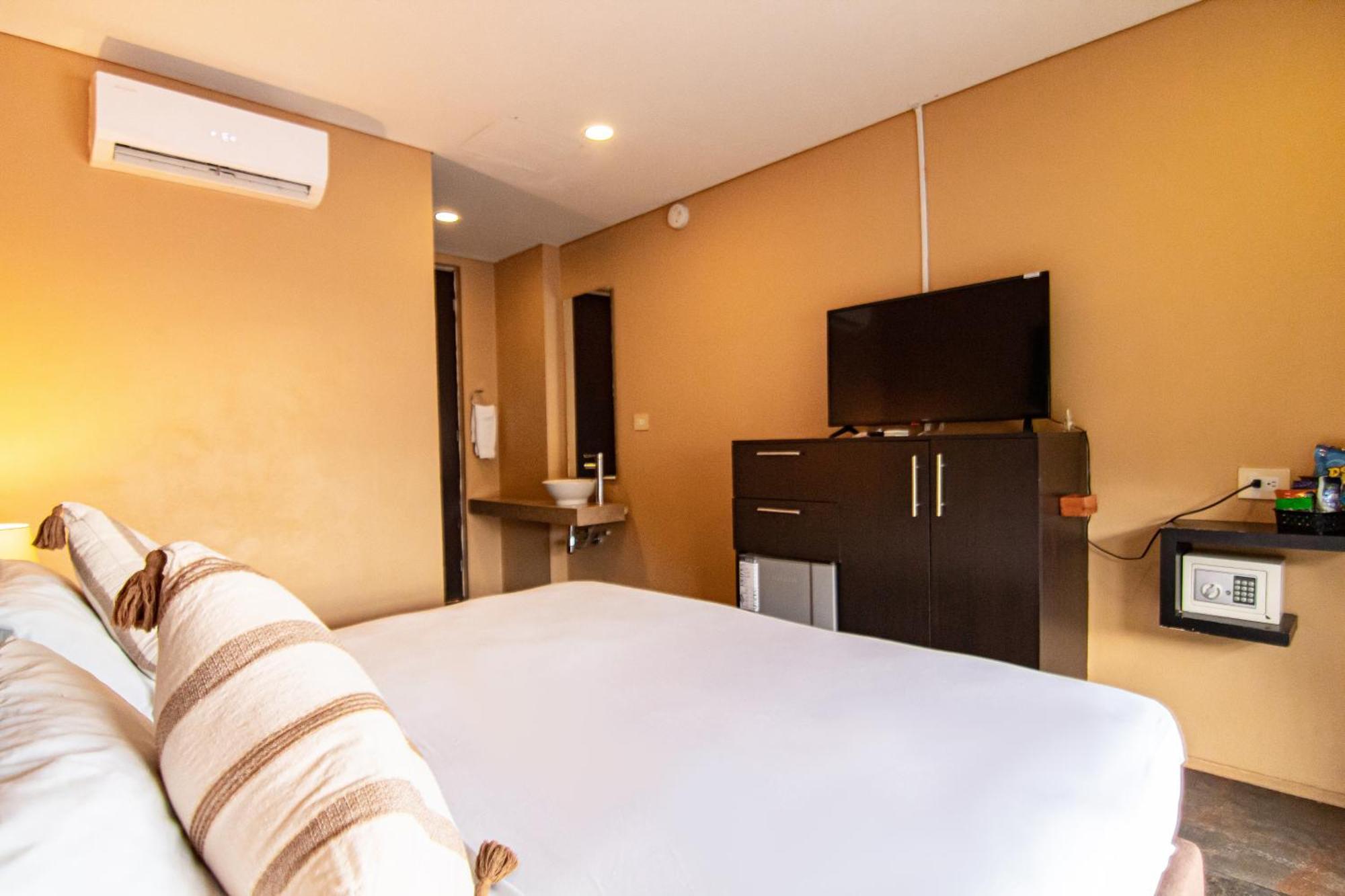 Oasis Fresh Hotel